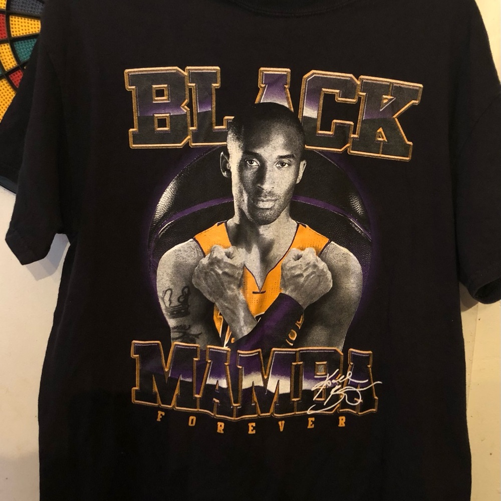 Gildan Black Mamba Tribute Tee - Black and Gold